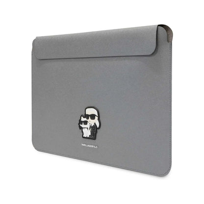 Karl Lagerfeld NFT Saffiano Karl & Choupette Sleeve Notebook-Hülle, Silber - 14 Zoll