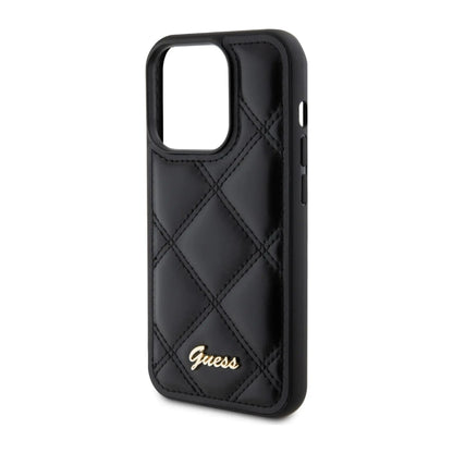 Guess Hülle Quilted Metal Logo Schwarz – iPhone 15 Pro