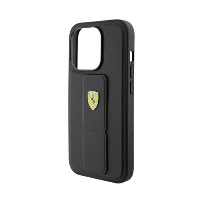 Ferrari Grip Stand Metal Logo Case, Schwarz – iPhone 15 Pro Max