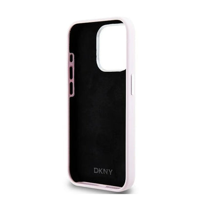 DKNY Hülle Liquid Silicone Small Metal Logo MagSafe Pink – iPhone 15 Pro