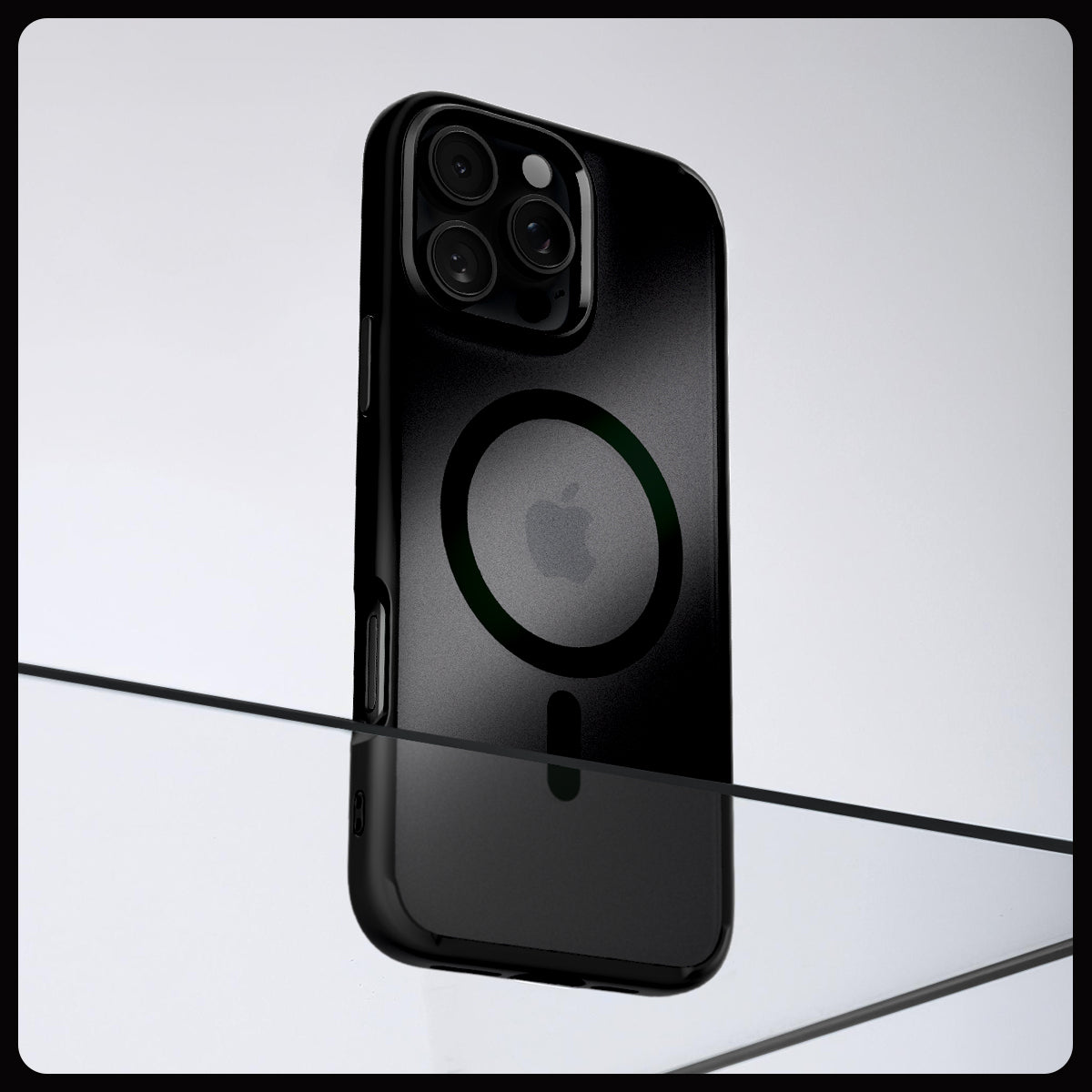 Spigen Ultra Hybrid MagSafe, frost black - iPhone 16 Pro