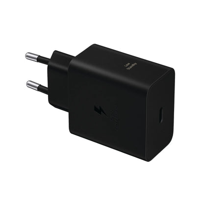 Das Bild zeigt das Samsung EP-T6010N Ladegerät 60W in Schwarz aus der Schrägansicht.