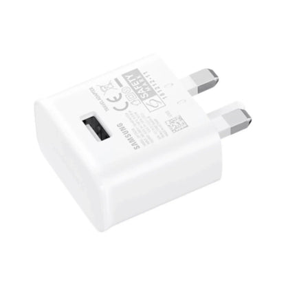 Das Bild zeigt das Samsung EP-TA200 Ladegerät 15W in Weiß aus der Seitenansicht. Das Ladegerät hat einen UK-Plug Stecker.