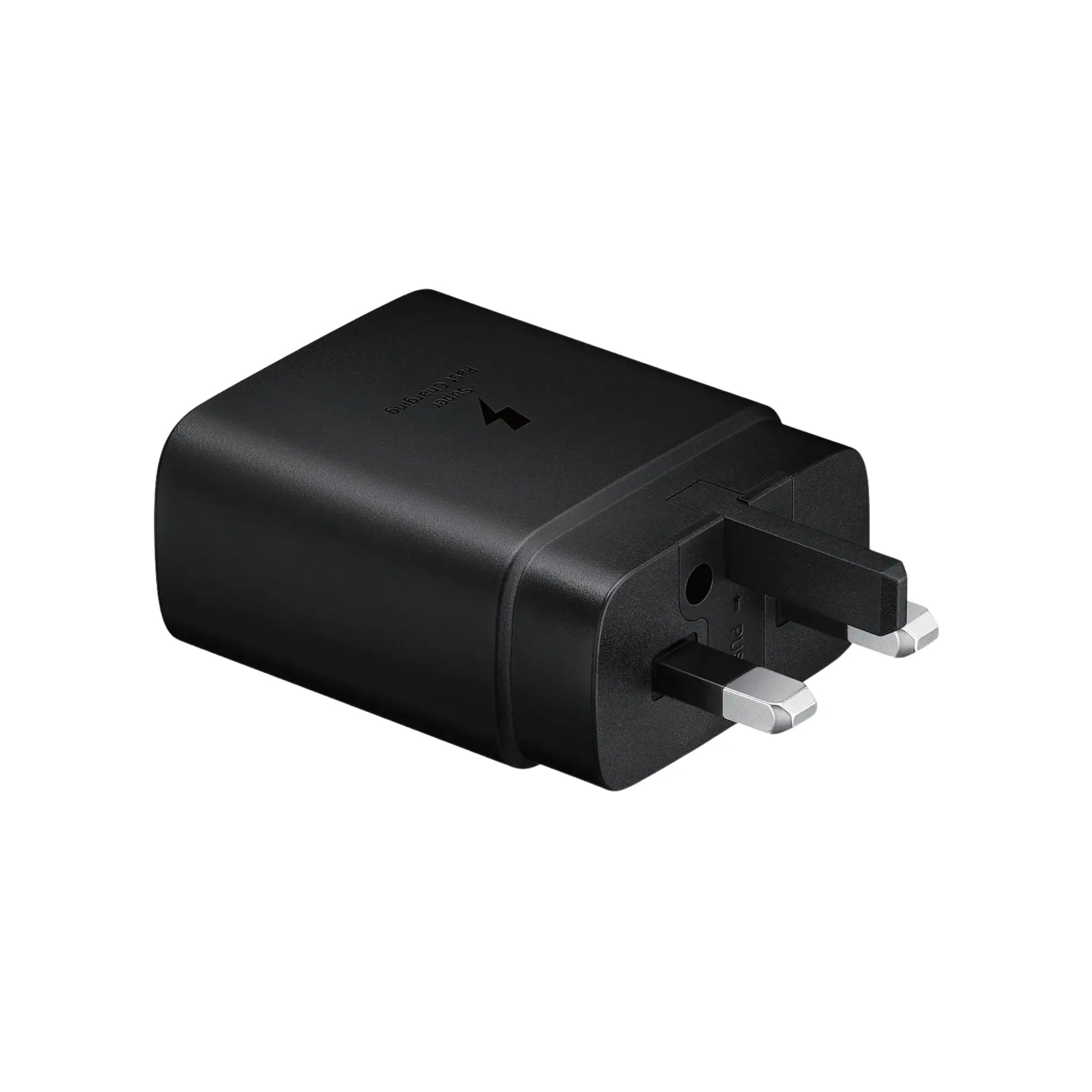 Das Bild zeigt das Samsung EP-TA845 Ladegerät 45W UK-Plug in Schwarz aus der Schrägansicht.