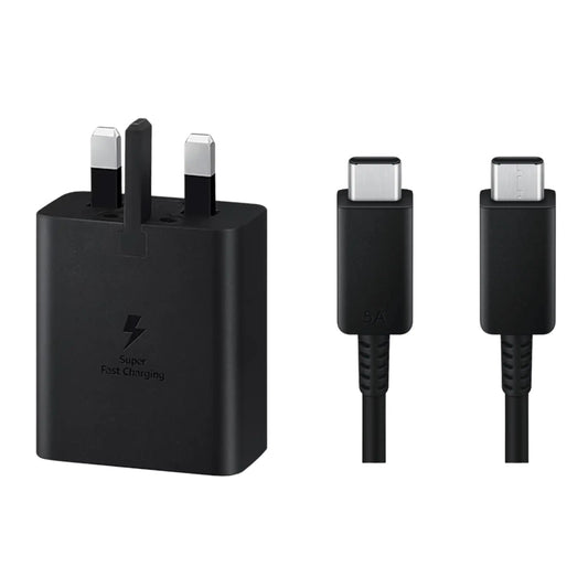 Das Bild zeigt das Samsung EP-T4511 Ladegerät 45W USB-C UK-Plug inkl. Ladekabel USB-C in Schwarz.