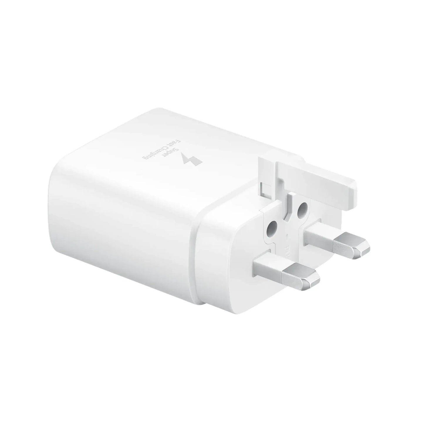 Das Bild zeigt das Samsung EP-TA845 Ladegerät 45W UK-Plug in Weiß aus der Schrägansicht.
