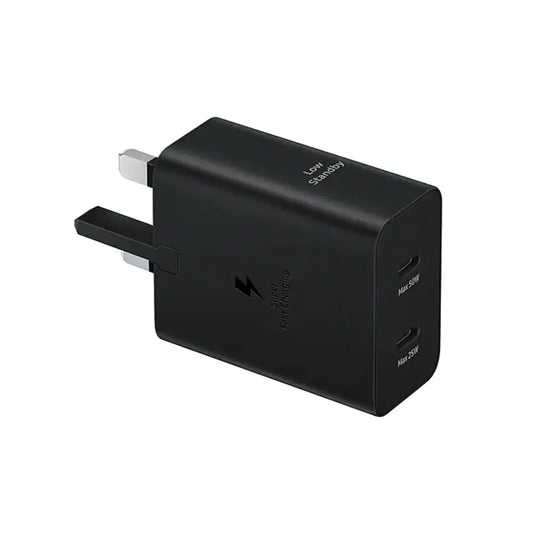 Das Bild zeigt das Samsung EP-T5020X Ladegerät 50W UK-Plug in Schwarz aus der Schrägansicht.