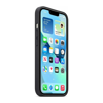 Das Bild zeigt die Apple iPhone Handyhülle MM183ZM/A aus Leder. Sie ist kompatibel mit dem iPhone 13. In der Farbe Mitternacht aus der Seitenansicht.