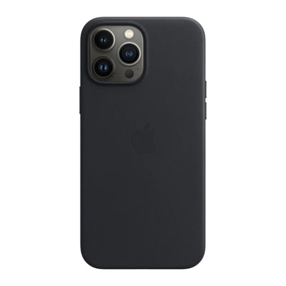 Das Bild zeigt die Apple iPhone Handyhülle MM1R3ZM/A aus Leder. Sie ist kompatibel mit dem iPhone 13 Pro Max. In der Farbe Mitternacht aus der Frontansicht.
