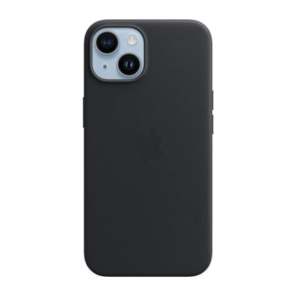 Das Bild zeigt die Apple iPhone Handyhülle MPP43ZM/A aus Leder. Sie ist kompatibel mit dem iPhone 14. In der Farbe Mitternacht aus der Frontansicht.