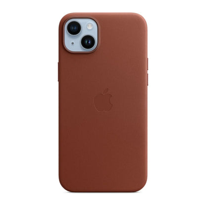 Das Bild zeigt die Apple iPhone Handyhülle MPPD3ZM/A aus Leder. Sie ist kompatibel mit dem iPhone 14 Plus. In der Farbe Umbra aus der Frontansicht.