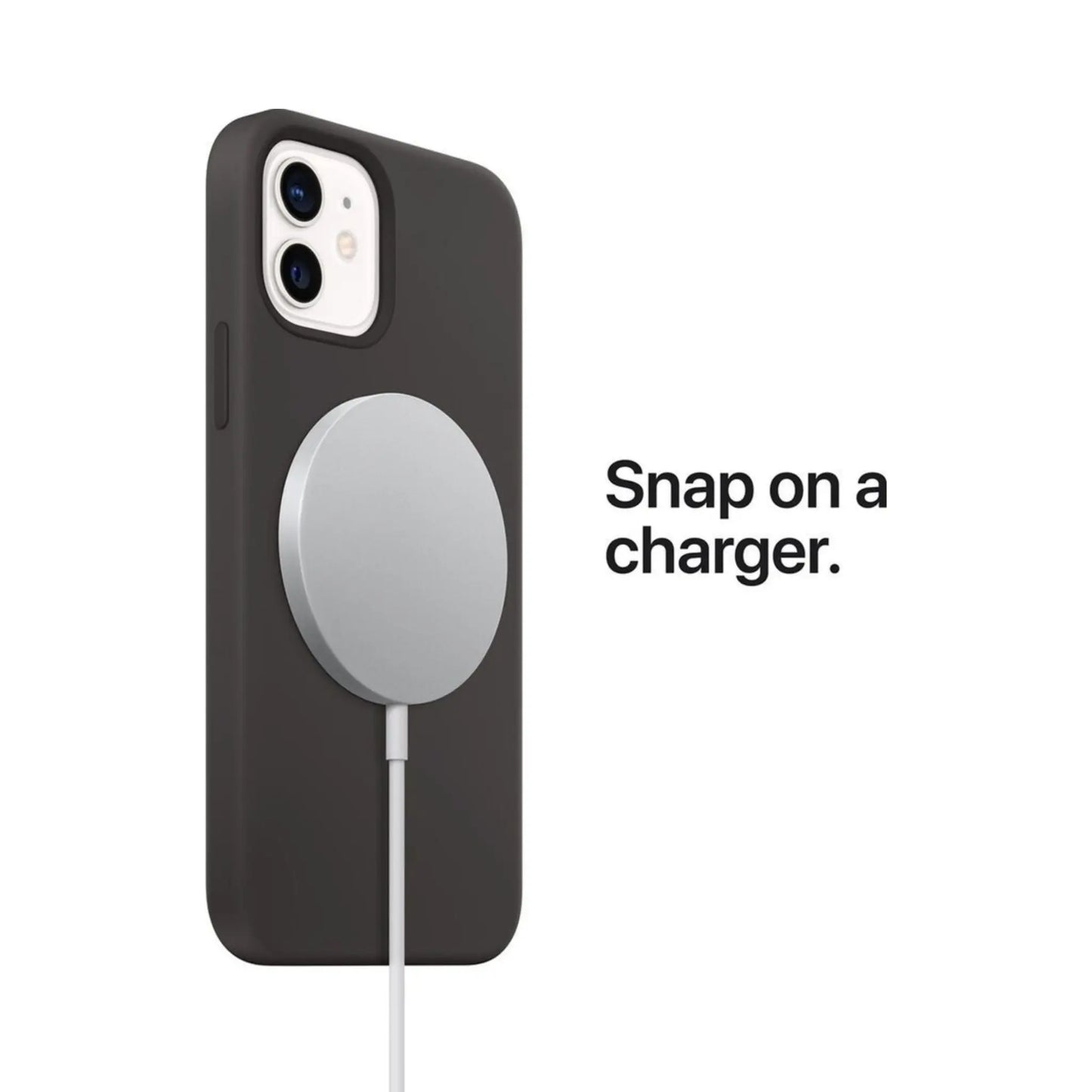 Das Bild zeigt die Apple iPhone Handyhülle aus Silikon. Sie ist kompatibel mit dem iPhone 15. Es ist ein MagSafe Ladegerät angeschlossen.