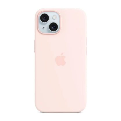 Das Bild zeigt die Apple iPhone Handyhülle MXQV3ZM/A aus Silikon. Sie ist kompatibel mit dem iPhone 15 Plus. In der Farbe Hellrosa aus der Frontansicht.
