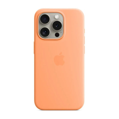 Das Bild zeigt die Apple iPhone Handyhülle MT1H3ZM/A aus Silikon. Sie ist kompatibel mit dem iPhone 15 Pro. In der Farbe Sorbet Orange aus der Frontansicht.