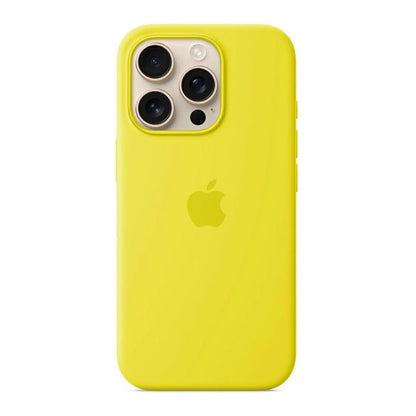 Das Bild zeigt die Apple iPhone Handyhülle aus Silikon. Sie ist kompatibel mit dem iPhone 16 Pro. In der Farbe Sternfrucht aus der Frontansicht.
