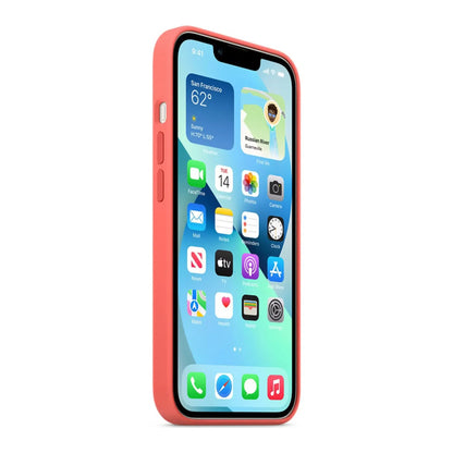 Das Bild zeigt die Apple iPhone Handyhülle MM253ZM/A aus Silikon. Sie ist kompatibel mit dem iPhone 13. In der Farbe Pink Pomelo aus der Seitenansicht.