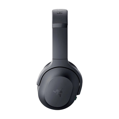 Seitenansicht Razer Barracuda Gaming Headset für erstklassigen Sound und bequemen Sitz.
