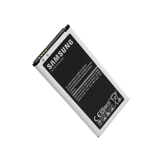 Das Bild zeigt den Samsung Akku EB-BG900BBEGWW Li-Ion mit 3,85 Volt und 2800 mAh.