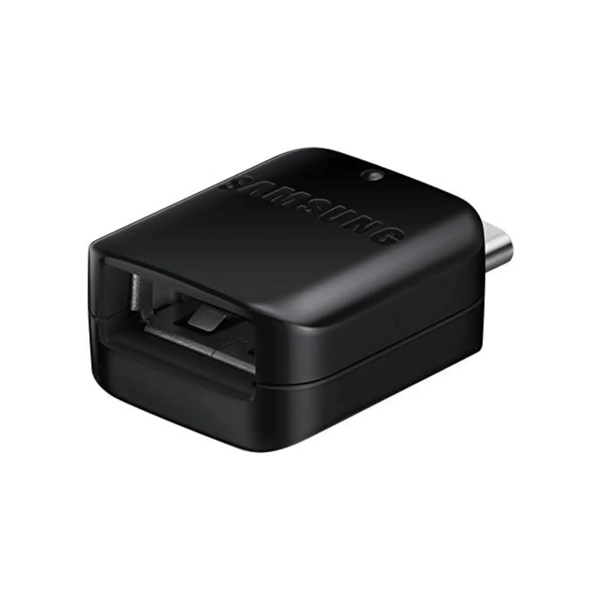 Das Bild zeigt den Samsung EE-UN930 Adapter in Schwarz – USB-C auf USB-A Adapter für schnelle Datenübertragung und Ladefunktion. In der Ansicht ist die USB-A Verbindung sichtbar.