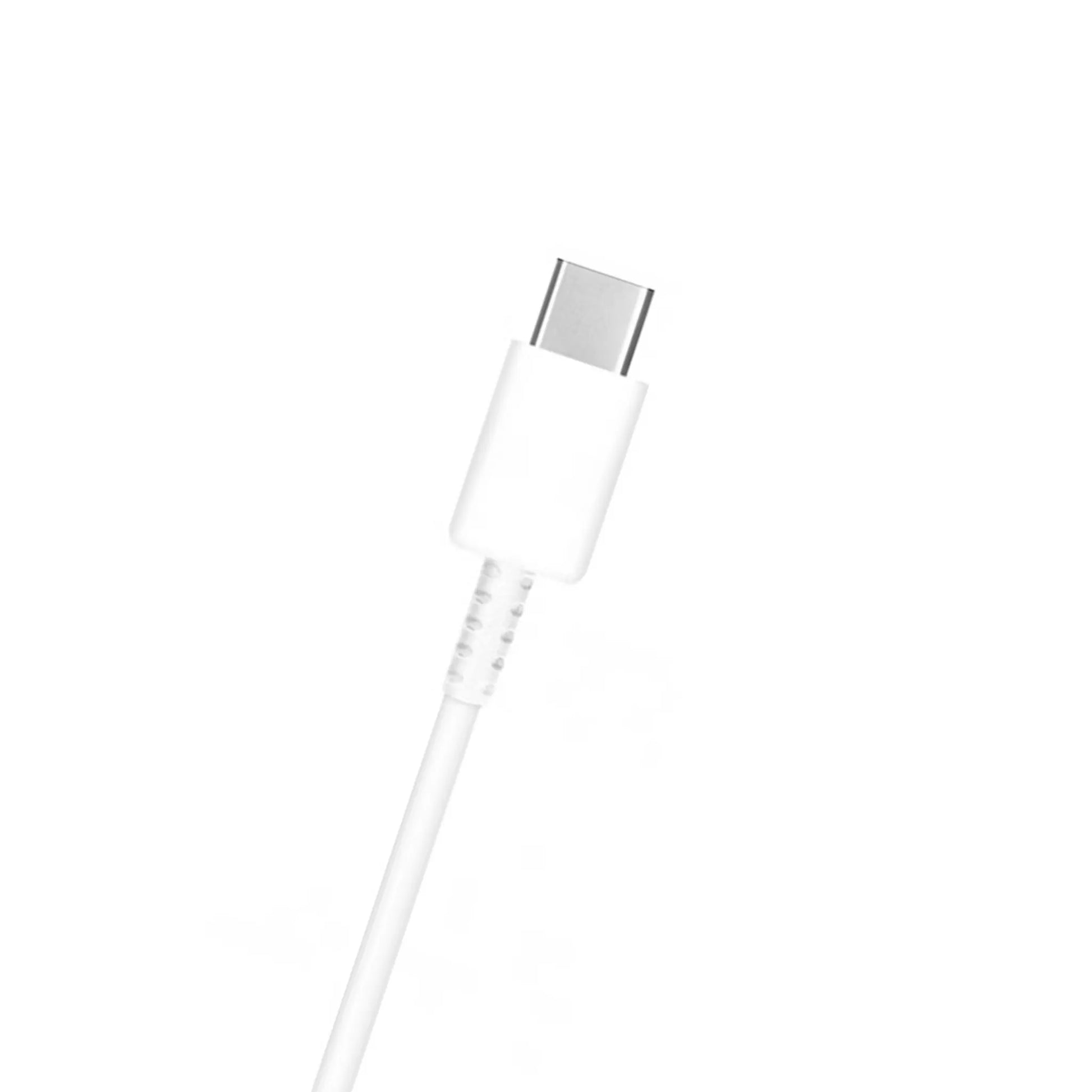 Das Bild zeigt das Samsung EP‑DG930 IBEGWW Ladekabel in Weiß – 2‑in‑1-Kabel für Micro‑USB und USB‑C, ideal zum Laden und für Datenübertragung kompatibler Geräte. Auf dem Bild sieht man den USB-C Anschluss.