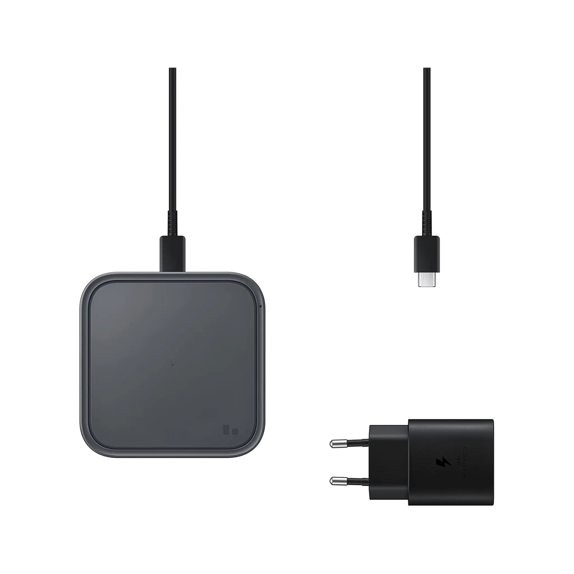 Das Bild zeigt das Samsung EP-P2400T Wireless Charger Pad in Schwarz inklusive Zubehör.