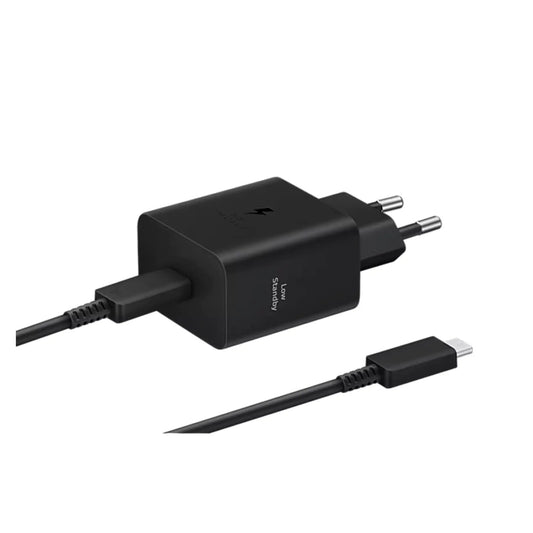Das Bild zeigt das Samsung EP-T4511N Ladegerät 45W inkl. Ladekabel USB-C in Schwarz. 