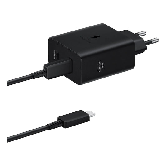 Das Bild zeigt das Samsung EP-T5020X Ladegerät mit 50 W inklusive USB-C-Ladekabel in Schwarz.