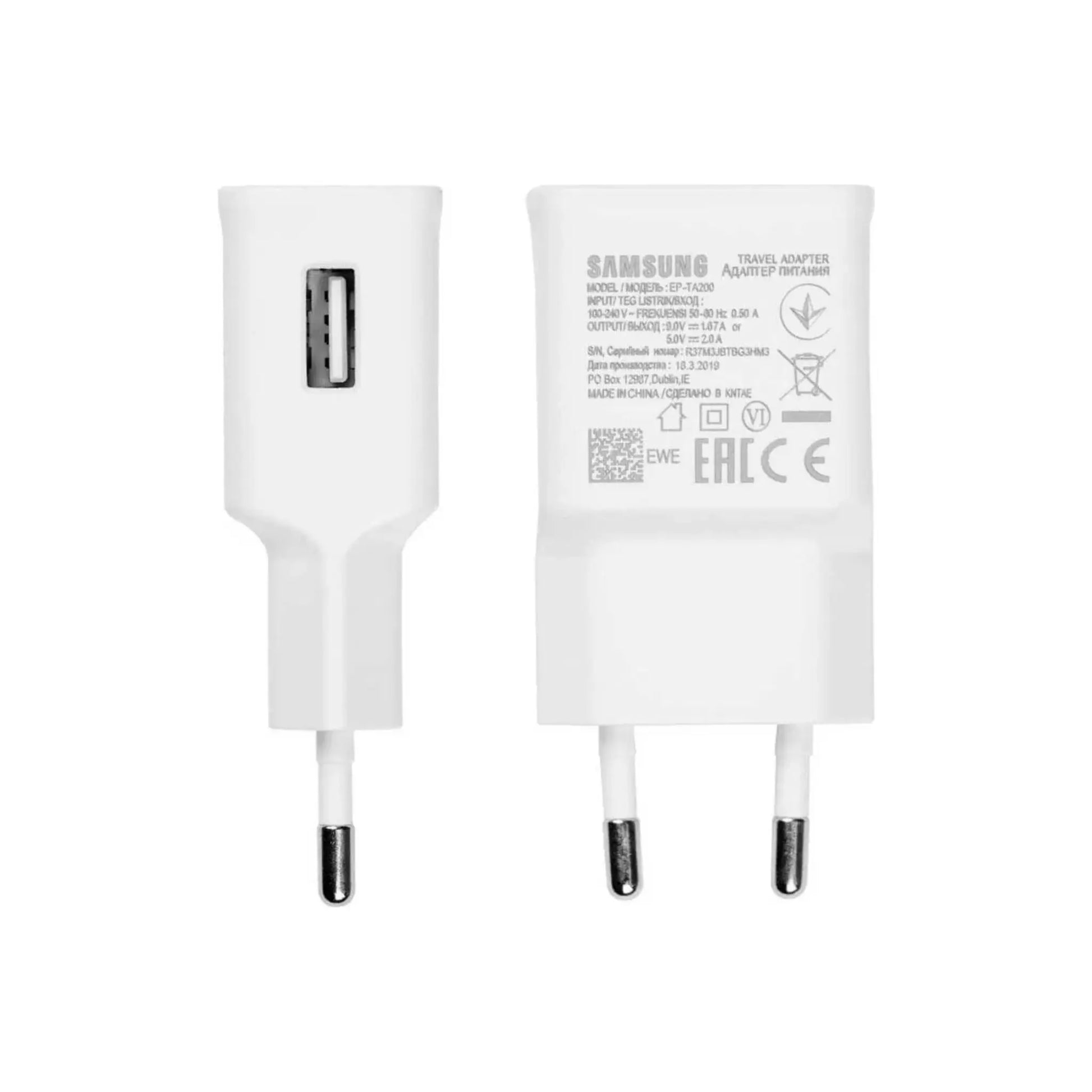 Das Bild zeigt das Samsung EP-TA20 Ladegerät mit 15 W in Weiß.