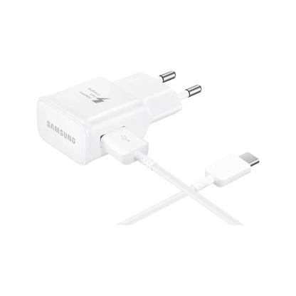 Das Bild zeigt das Samsung EP-TA20 Ladegerät 15W inkl. Ladekabel USB-C in Weiß aus der Frontansicht.