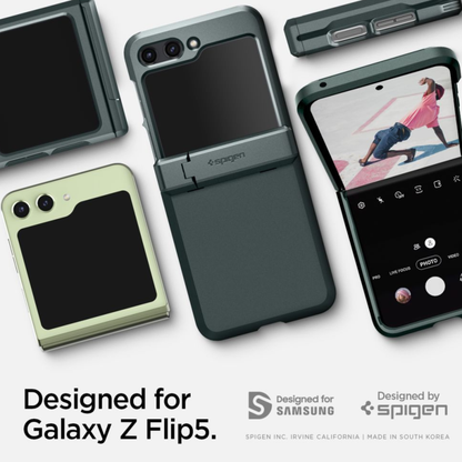 Spigen Tough Armor, abyss green - Für Samsung Galaxy Z Flip5