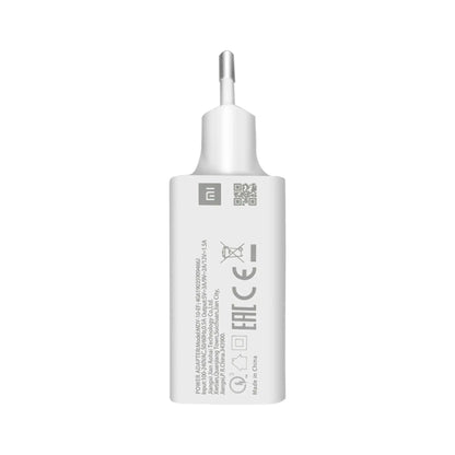 Das Bild zeigt das Xiaomi MDY-10-EF Ladegerät 18 Watt in Weiß aus der Seitenansicht.