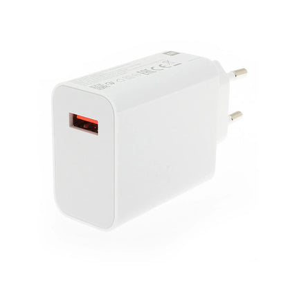 Das Bild zeigt das Xiaomi MDY-11-EZ Ladegerät 33W in Weiß aus der Schrägansicht. 